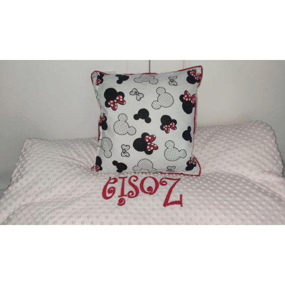 Zestaw dla dziewczynki z haftem poduszka + kołdra