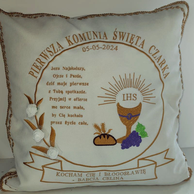 Pamiątka Komunii Świętej - poduszka 40x40 z haftem