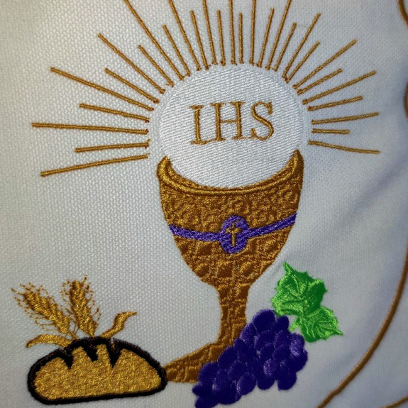 Pamiątka Komunii Świętej - poduszka 40x40 z haftem